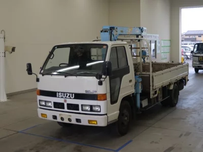 Isuzu ELF  с аукциона в Японии