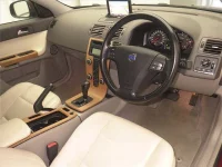 Volvo S40 лот № 70140 оценка 4  с аукциона в Японии 2