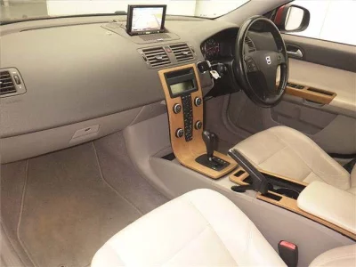 Volvo S40  с аукциона в Японии