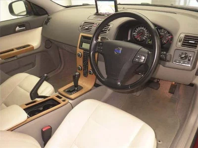 Volvo S40  с аукциона в Японии