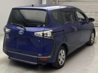 Toyota SIENTA лот № 8018 оценка 3  с аукциона в Японии 1