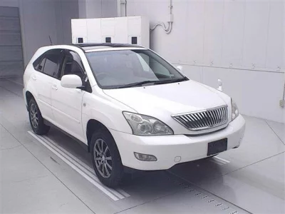 Toyota HARRIER  с аукциона в Японии