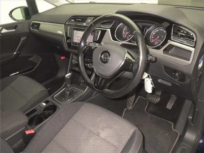 Volkswagen GOLF TOURAN