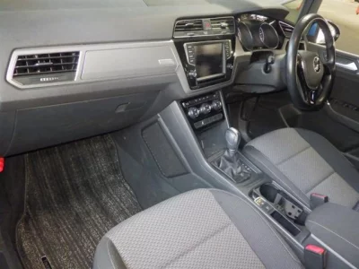 Volkswagen GOLF TOURAN