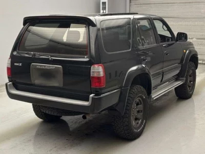 Toyota HILUX SURF  с аукциона в Японии