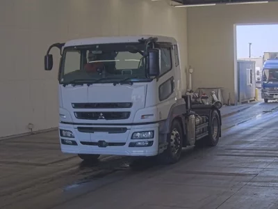 Mitsubishi SUPER GREAT  с аукциона в Японии