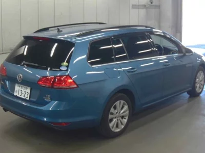 Volkswagen GOLF VARIANT