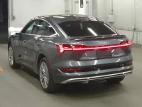 Audi e-tron лот № 341 оценка 4.5  с аукциона в Японии 4