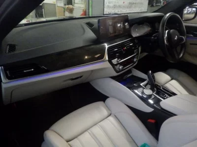BMW 5-Series  с аукциона в Японии