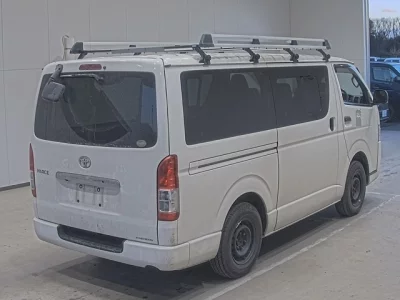 Toyota HIACE VAN  с аукциона в Японии
