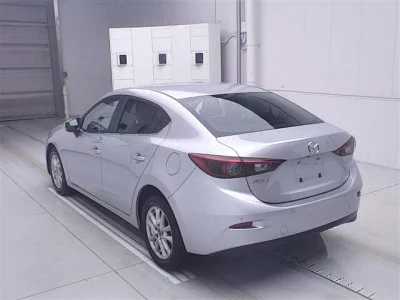 Mazda AXELA  с аукциона в Японии