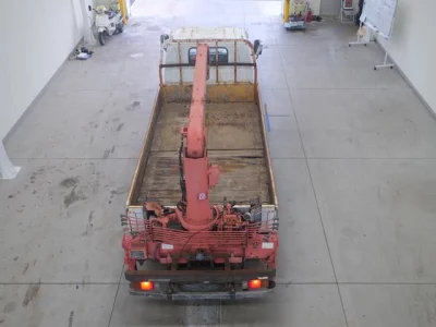 Isuzu ELF  с аукциона в Японии