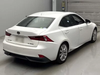 Lexus IS  с аукциона в Японии