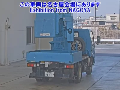 Toyota DYNA  с аукциона в Японии