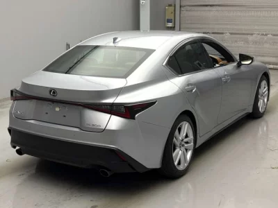 Lexus IS  с аукциона в Японии