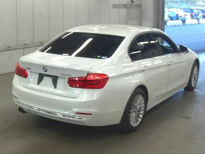 BMW 3-Series  с аукциона в Японии
