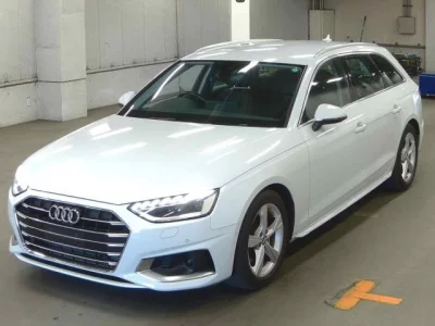 Audi A4  с аукциона в Японии