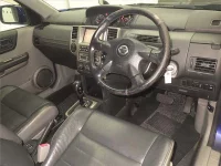 Nissan X-TRAIL лот № 70287 оценка 3.5  с аукциона в Японии 2