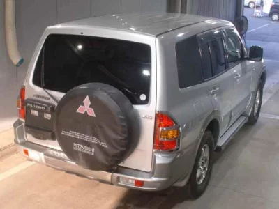 Mitsubishi PAJERO  с аукциона в Японии