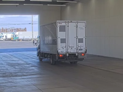 Isuzu ELF  с аукциона в Японии