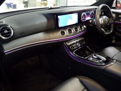 Mercedes-Benz E CLASS  с аукциона в Японии