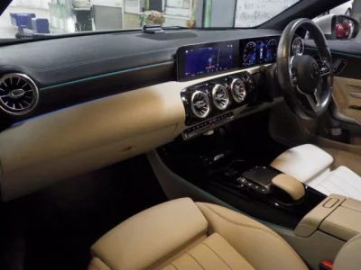 Mercedes-Benz CLA CLASS