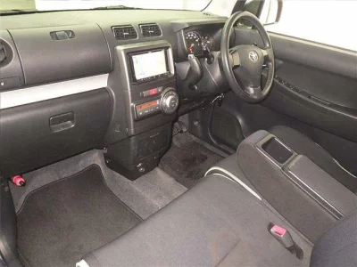 Toyota PIXIS SPACE
