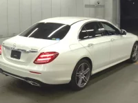 Mercedes-Benz E CLASS лот № 398 оценка 4.5  с аукциона в Японии 1