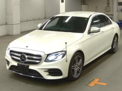 Mercedes-Benz E CLASS  с аукциона в Японии