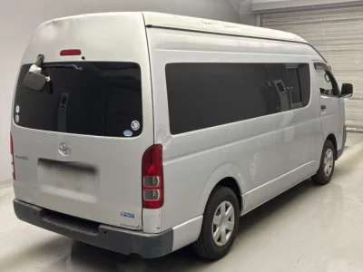 Toyota HIACE VAN  с аукциона в Японии