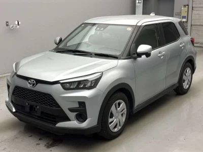 Toyota RAIZE  с аукциона в Японии