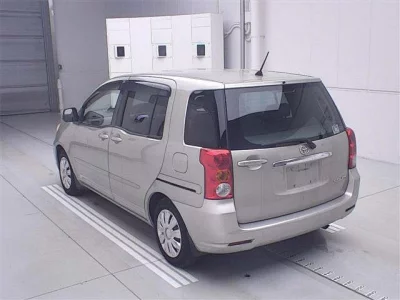 Toyota RAUM