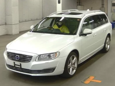 Volvo V70  с аукциона в Японии