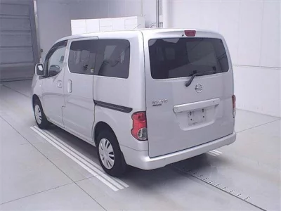 Nissan NV200  с аукциона в Японии