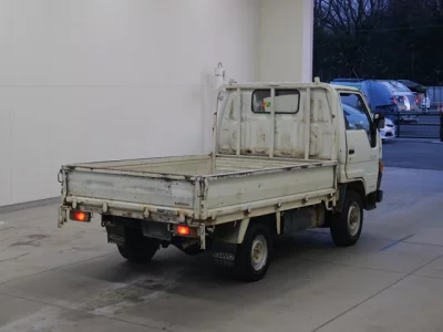 Toyota HIACE TRUCK  с аукциона в Японии