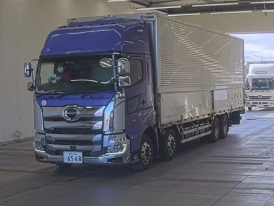 Hino TRUCK