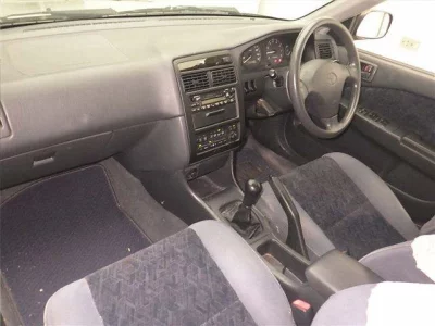 Toyota CARINA  с аукциона в Японии