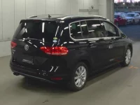 Volkswagen GOLF TOURAN лот № 416 оценка 4  с аукциона в Японии 1