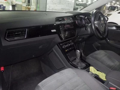 Volkswagen GOLF TOURAN