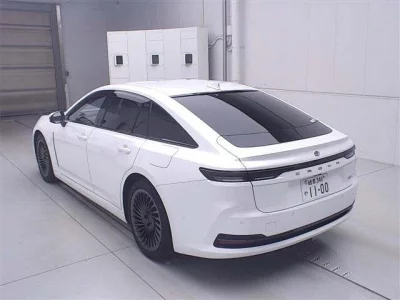 Toyota CROWN  с аукциона в Японии