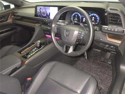 Toyota CROWN  с аукциона в Японии