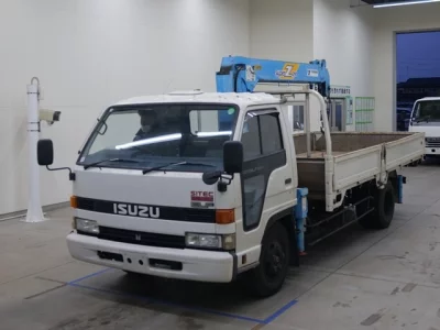 Isuzu ELF  с аукциона в Японии