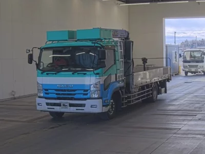 Isuzu FORWARD  с аукциона в Японии