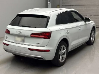 Audi Q5  с аукциона в Японии