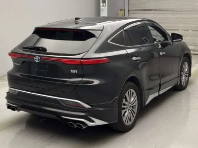 Toyota HARRIER  с аукциона в Японии
