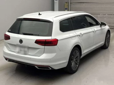 Volkswagen PASSAT VARIANT  с аукциона в Японии