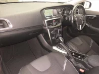 Volvo V40 лот № 60072 оценка 4  с аукциона в Японии 3