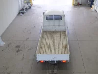 Nissan ATLAS лот № 1333 оценка R  с аукциона в Японии 2