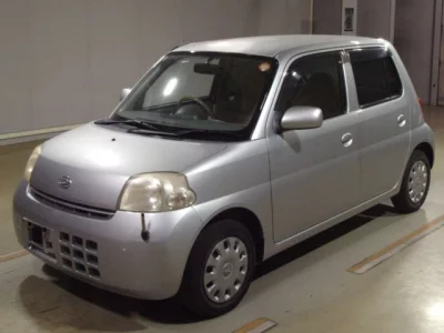 Daihatsu Esse