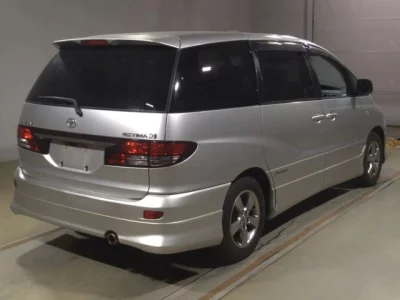 Toyota ESTIMA  с аукциона в Японии